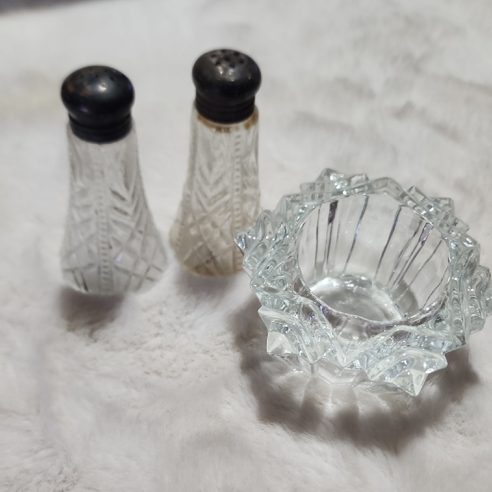 Vintage Glass Salt and Pepper Shakers with Crystal Dish
